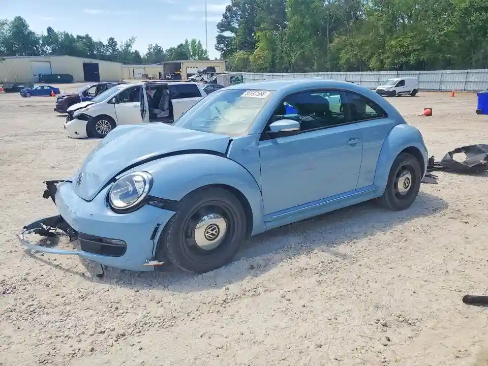 3VWJX7AT2DM631799 2013 VOLKSWAGEN BEETLE-0