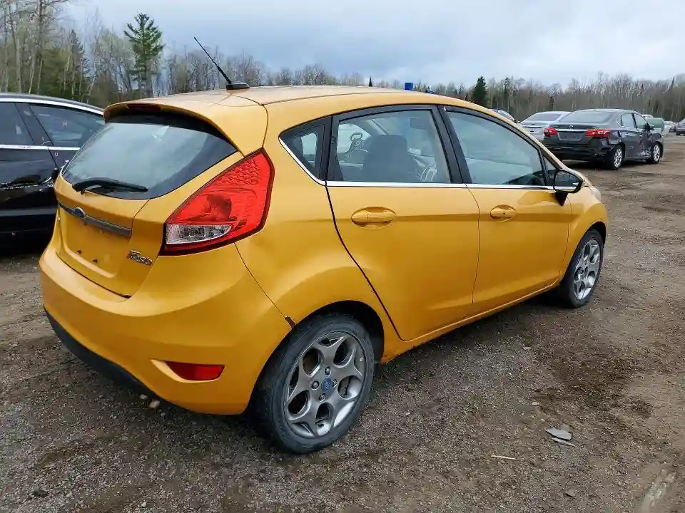 3FADP4FJXBM222507 2011 FORD FIESTA-2