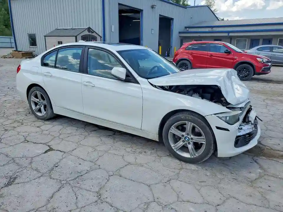 WBA3B3G52FNR89034 2015 BMW 3 SERIES-3