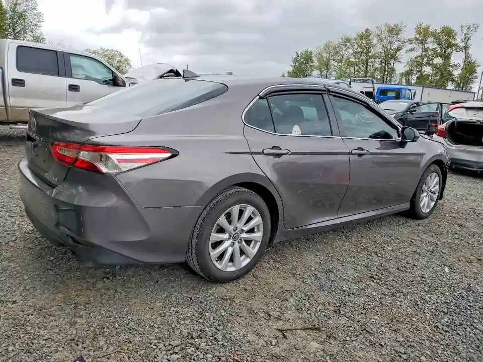 4T1C11AK9LU323584 2020 TOYOTA CAMRY-2
