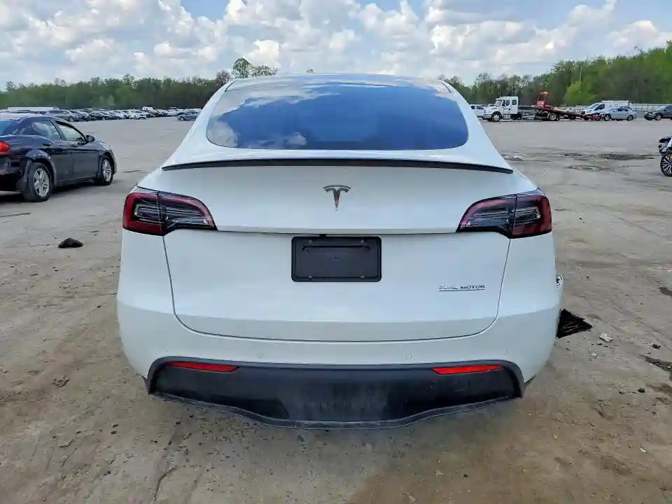 7SAYGDEF7NF464580 2022 TESLA MODEL Y-5
