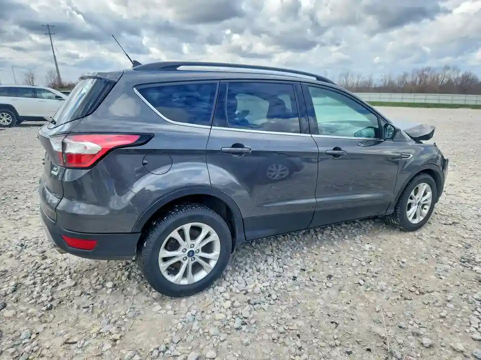 1FMCU0GD5JUB62853 2018 FORD ESCAPE-2