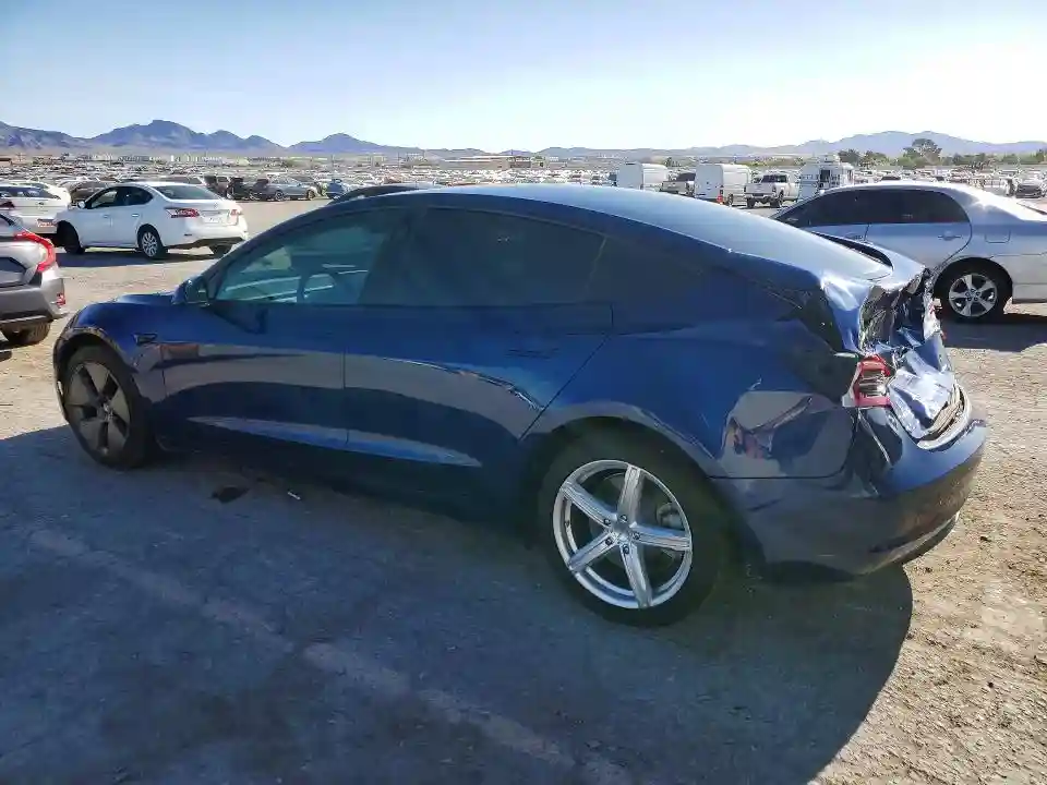 5YJ3E1EB4MF995484 2021 TESLA MODEL 3-1