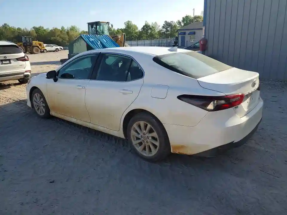 4T1C11AK8NU639092 2022 TOYOTA CAMRY-1