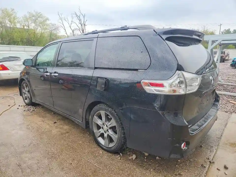 5TDXK3DCXFS530190 2015 TOYOTA SIENNA-1