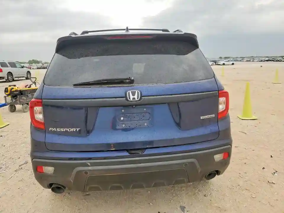 5FNYF7H95KB000125 2019 HONDA PASSPORT-5
