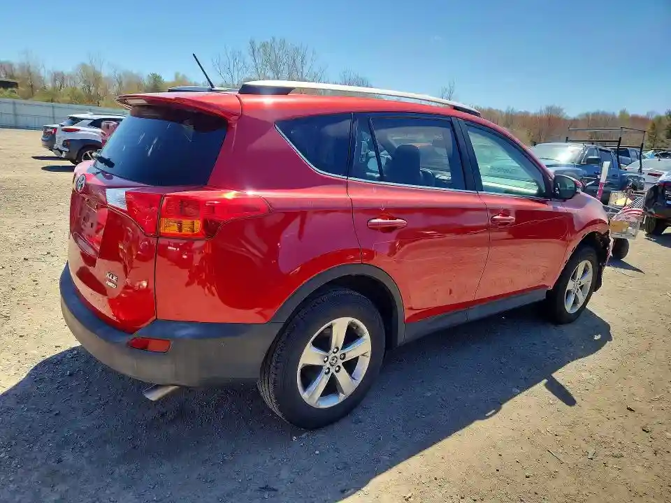 2T3RFREV2FW383295 2015 TOYOTA RAV4-2
