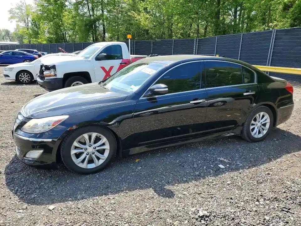 KMHGC4DDXDU217365 2013 HYUNDAI GENESIS-0