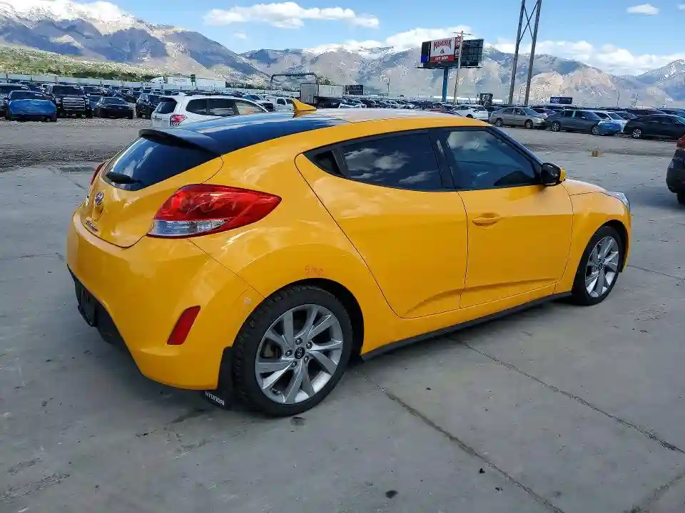 KMHTC6AD0HU311338 2017 HYUNDAI VELOSTER-2