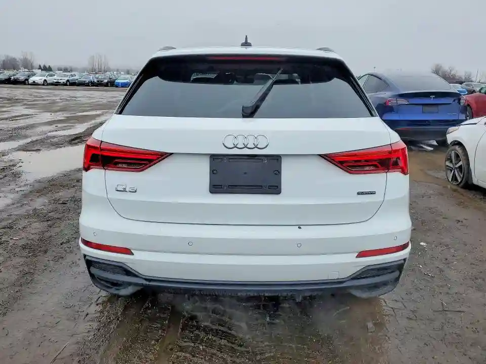 WA1DECF36R1085644 2024 AUDI Q3-5