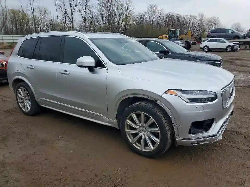 YV4A22PL7K1486083 2019 VOLVO XC90-3
