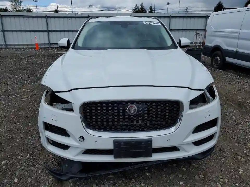 SADCJ2FX4KA356740 2019 JAGUAR F-PACE-4