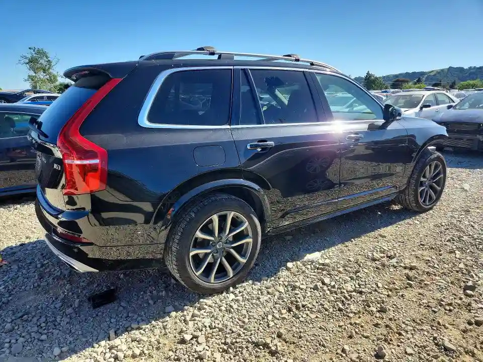 YV4A22PK6K1433737 2019 VOLVO XC90-2