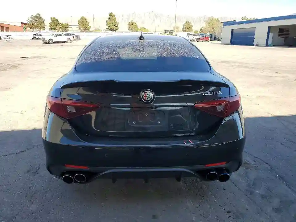 ZARFAMBN3K7606612 2019 ALFA ROMEO GIULIA-5