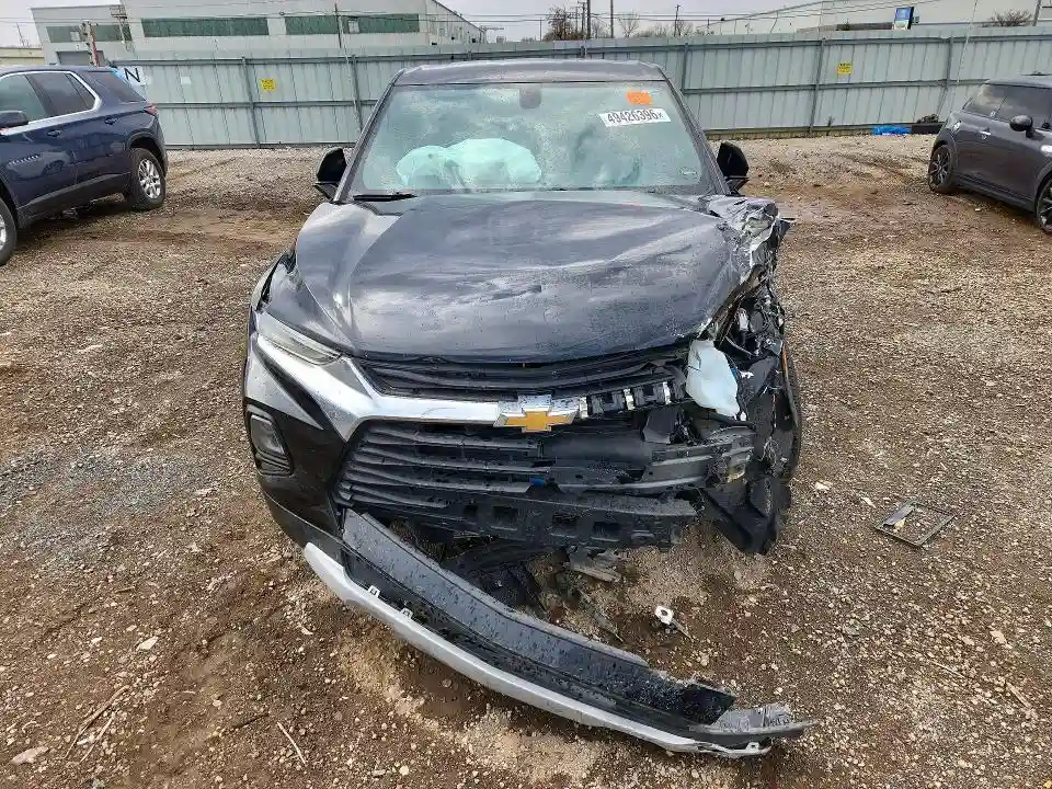 3GNKBBRA5MS535230 2021 CHEVROLET BLAZER-4