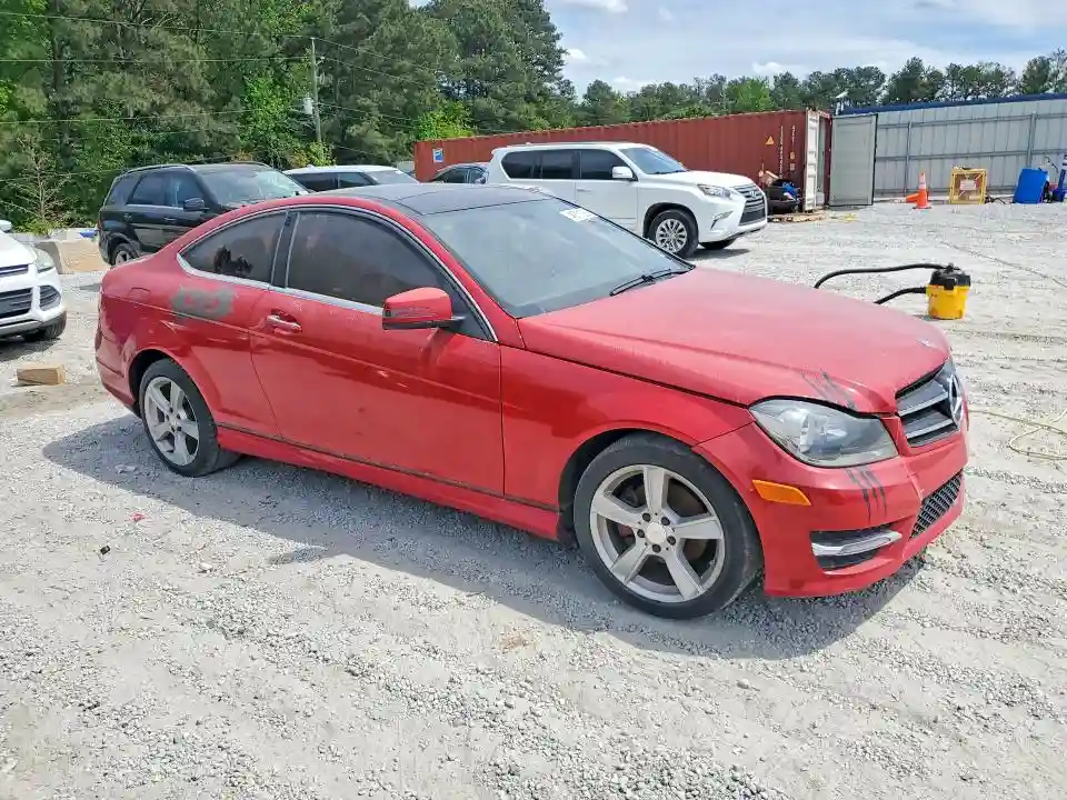 WDDGJ4HB5FG384338 2015 MERCEDES-BENZ C 250-3