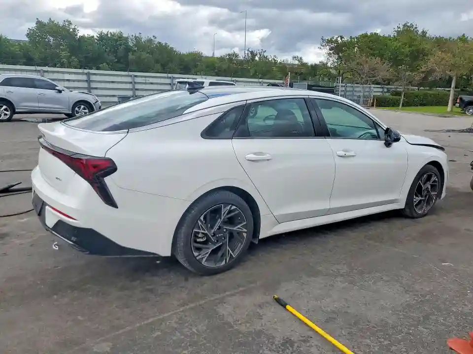 KNAG64J75S5367608 2025 KIA K5-2