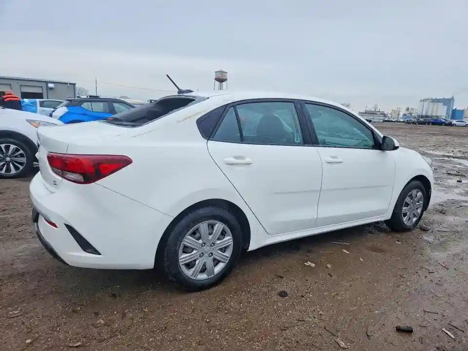 3KPA24AD5ME370932 2021 KIA RIO-2