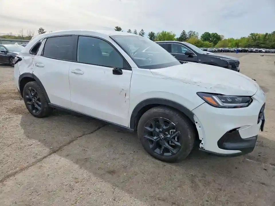 3CZRZ2H54SM748091 2025 HONDA HR-V-3