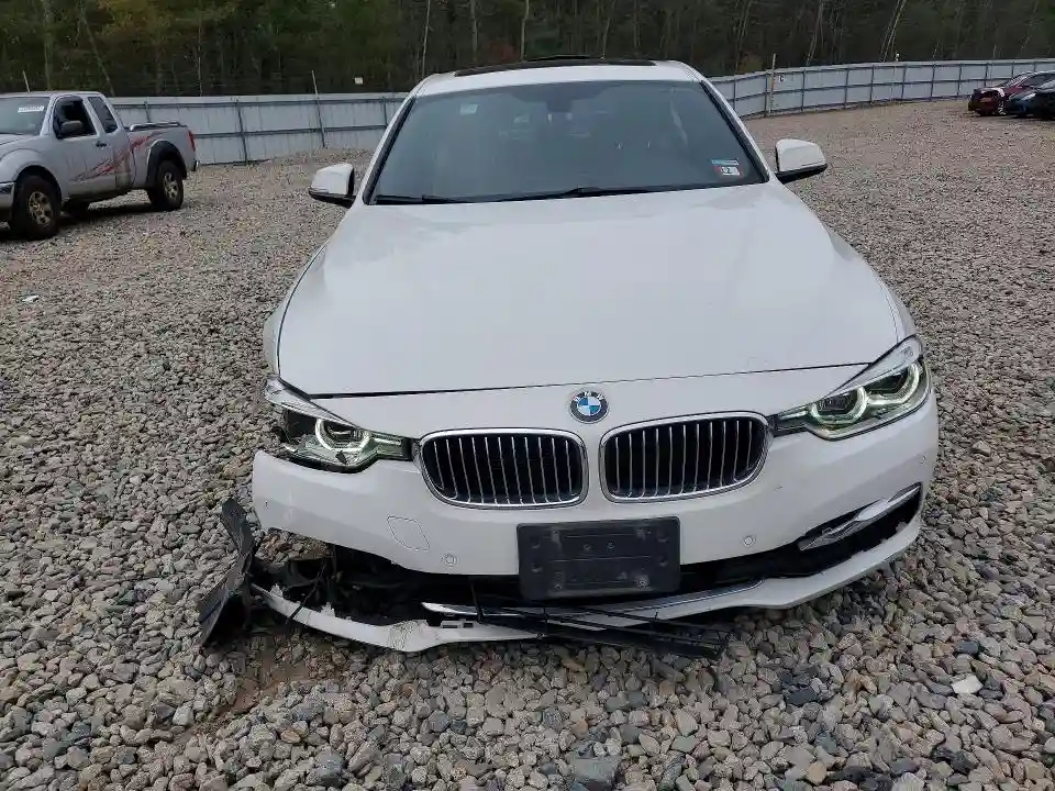 WBA8D9G3XHNU62153 2017 BMW 3 SERIES-4