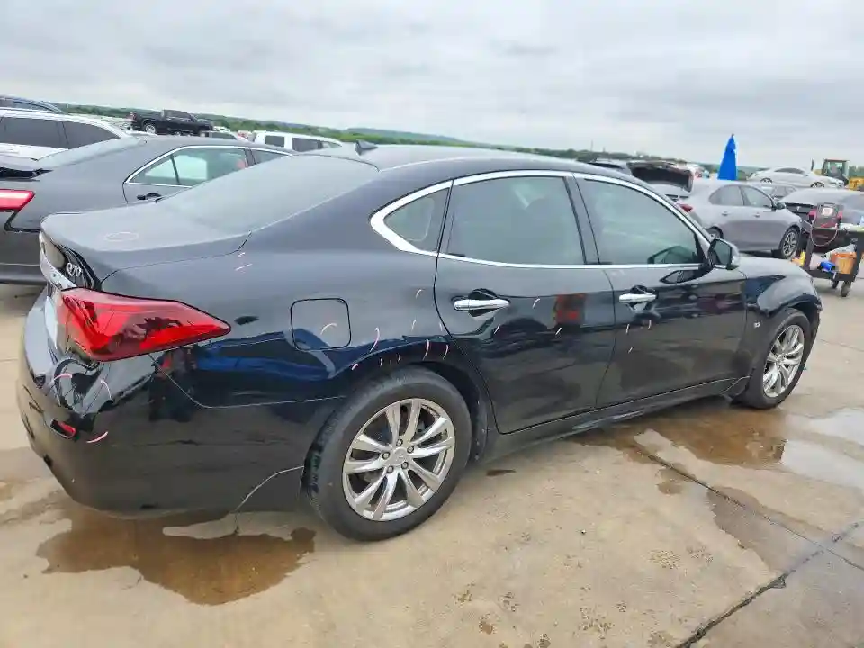 JN1BY1AP5KM505596 2019 INFINITI Q70-2