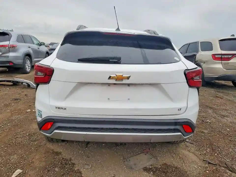 KL77LHE27RC241142 2024 CHEVROLET TRAX-5