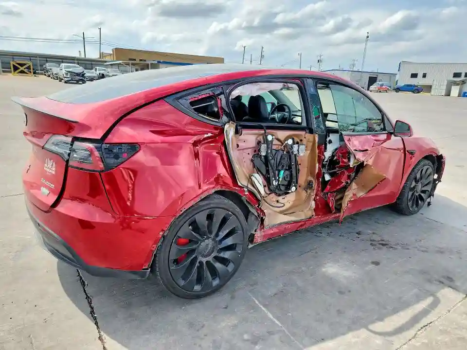 7SAYGDEF0NF494472 2022 TESLA MODEL Y-2