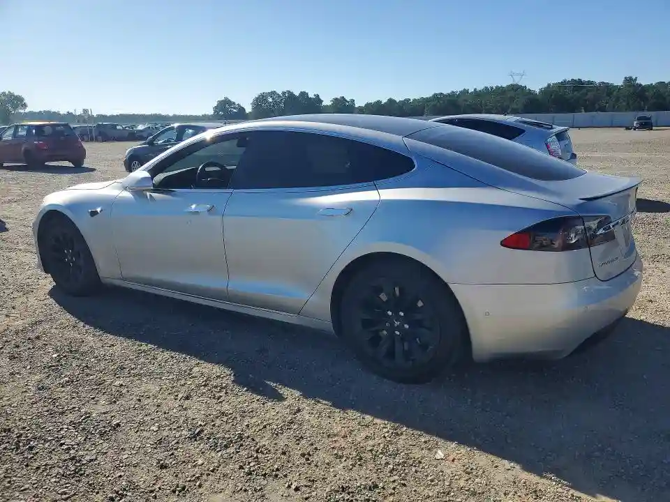 5YJSA1E2XJF245106 2018 TESLA MODEL S-1