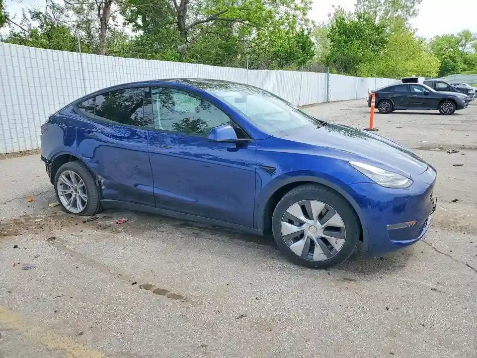 7SAYGDEE0NA007341 2022 TESLA MODEL Y-3