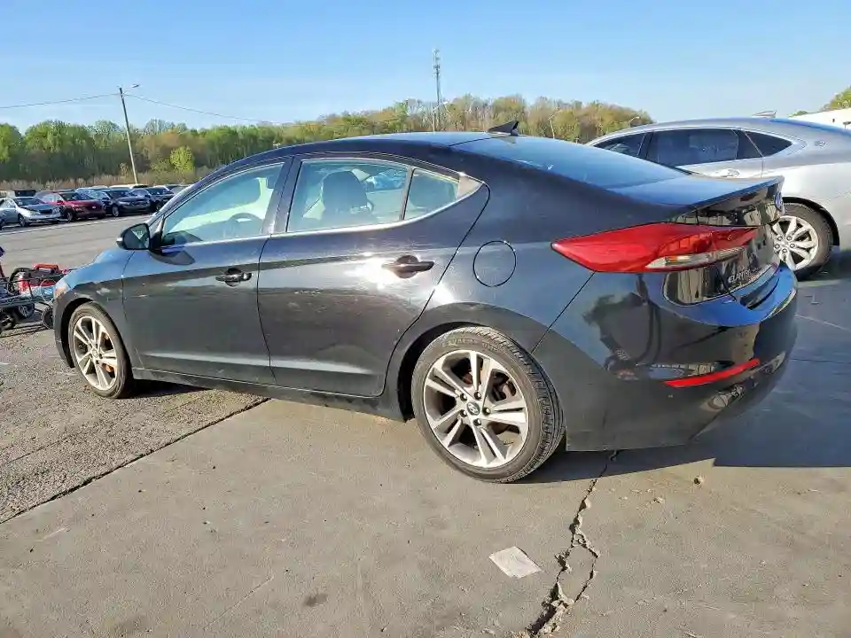 5NPD84LF9JH273587 2018 HYUNDAI ELANTRA-1