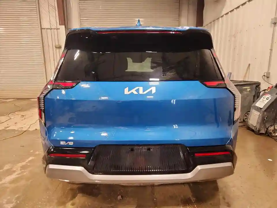 KNDADFS5XR6033618 2024 KIA ALL OTHER-5