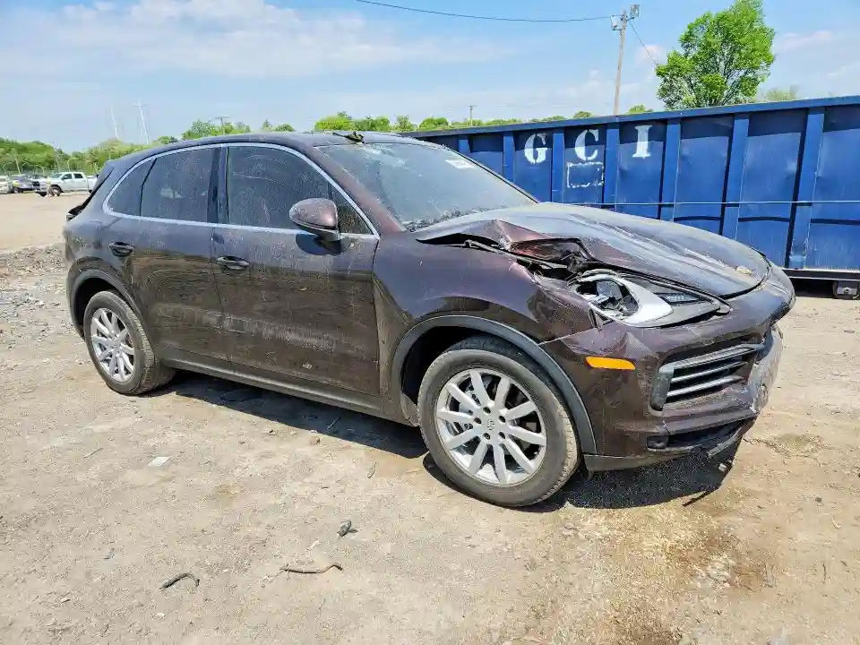 WP1AA2AY4KDA04368 2019 PORSCHE CAYENNE-3