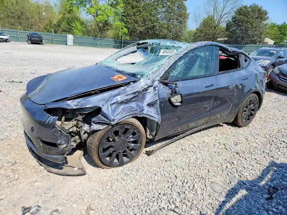 5YJYGDEE9MF077368 2021 TESLA MODEL Y-0
