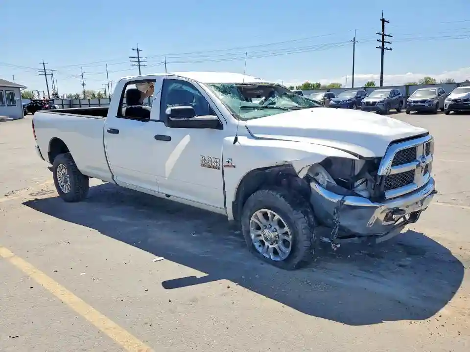 3C6UR5HL8EG144991 2014 RAM 2500-3