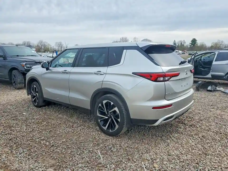 JA4J3UA81NZ082924 2022 MITSUBISHI OUTLANDER-1