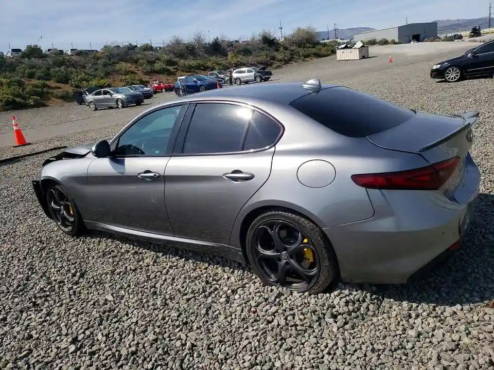 ZARFAMBN3K7605816 2019 ALFA ROMEO GIULIA-1