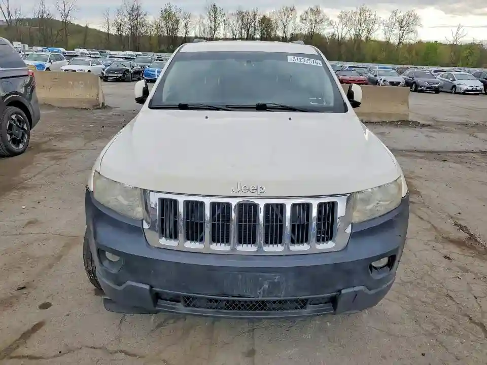 1J4RR4GG5BC614951 2011 JEEP GRAND CHEROKEE-4