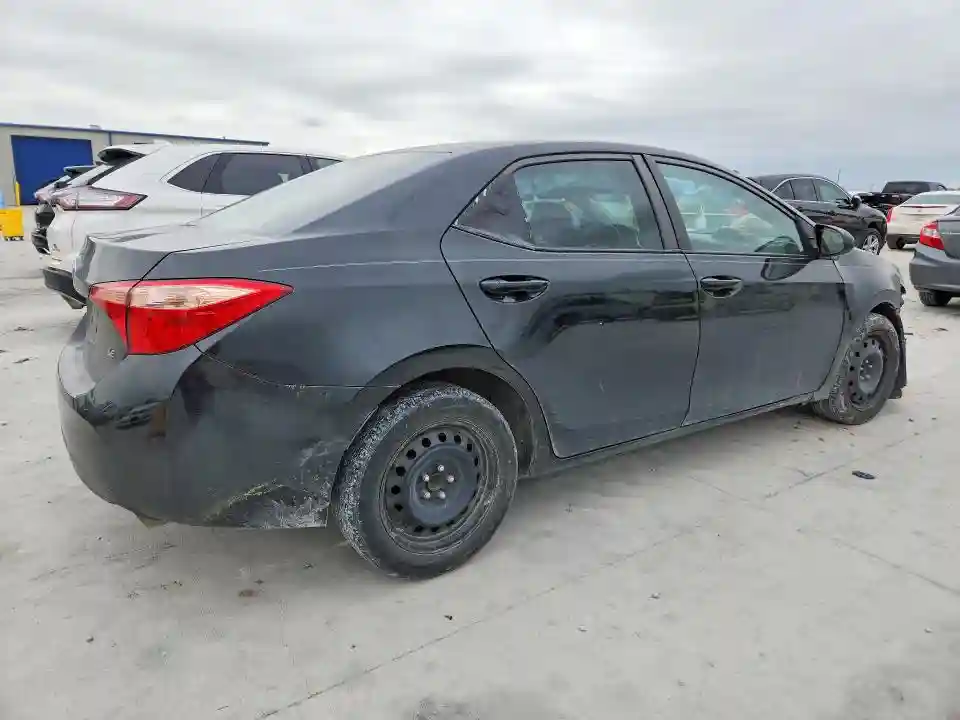 5YFBURHE8KP930125 2019 TOYOTA COROLLA-2