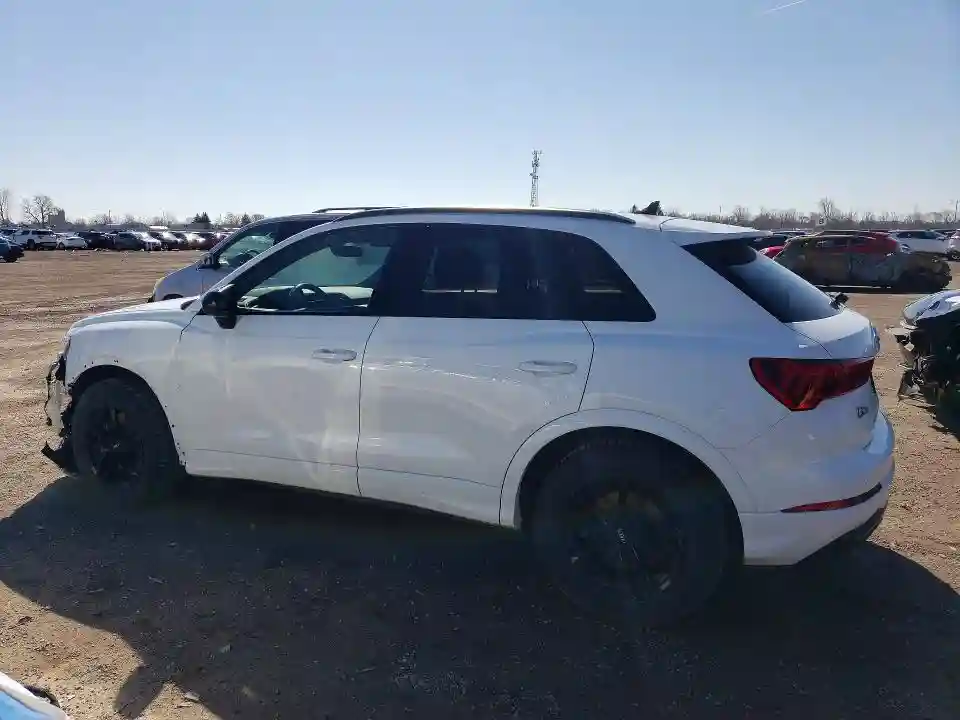 WA1AECF32P1039485 2023 AUDI Q3-1