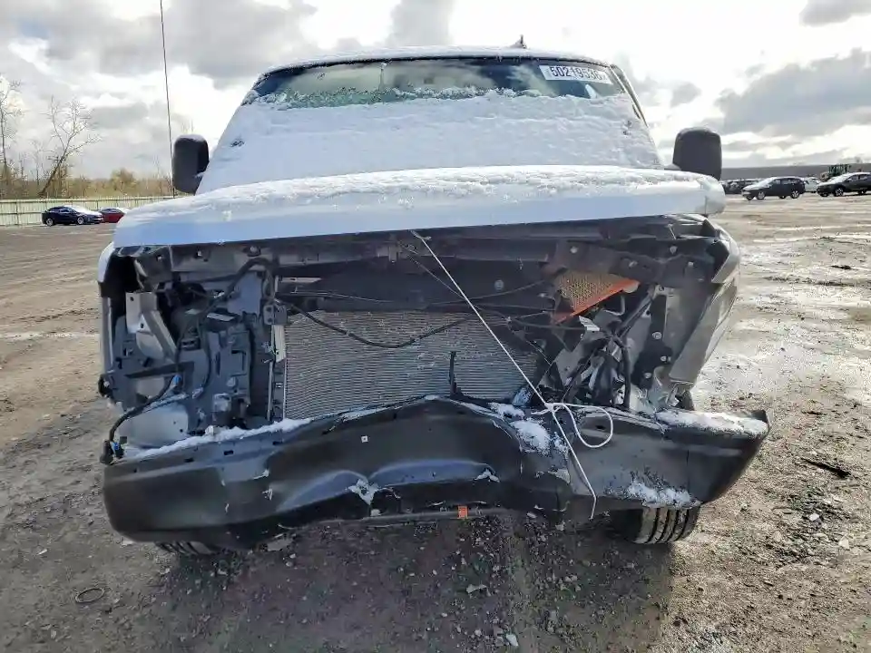 1GAZGNFP1S1262331 2025 CHEVROLET EXPRESS-4