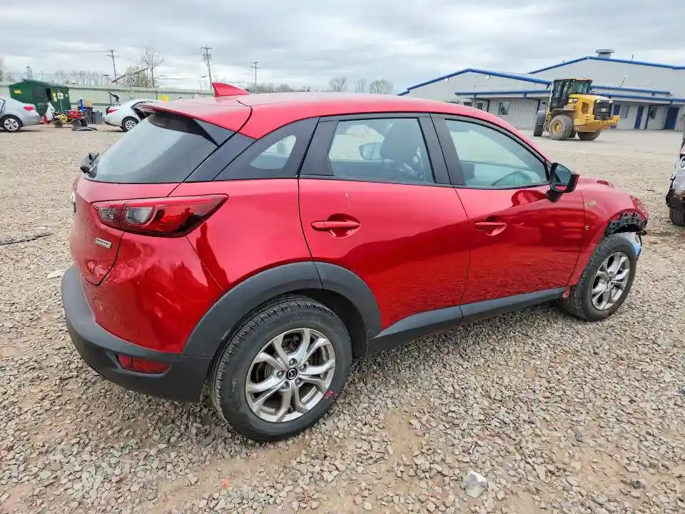 JM1DKFB70J0330831 2018 MAZDA CX-3-2
