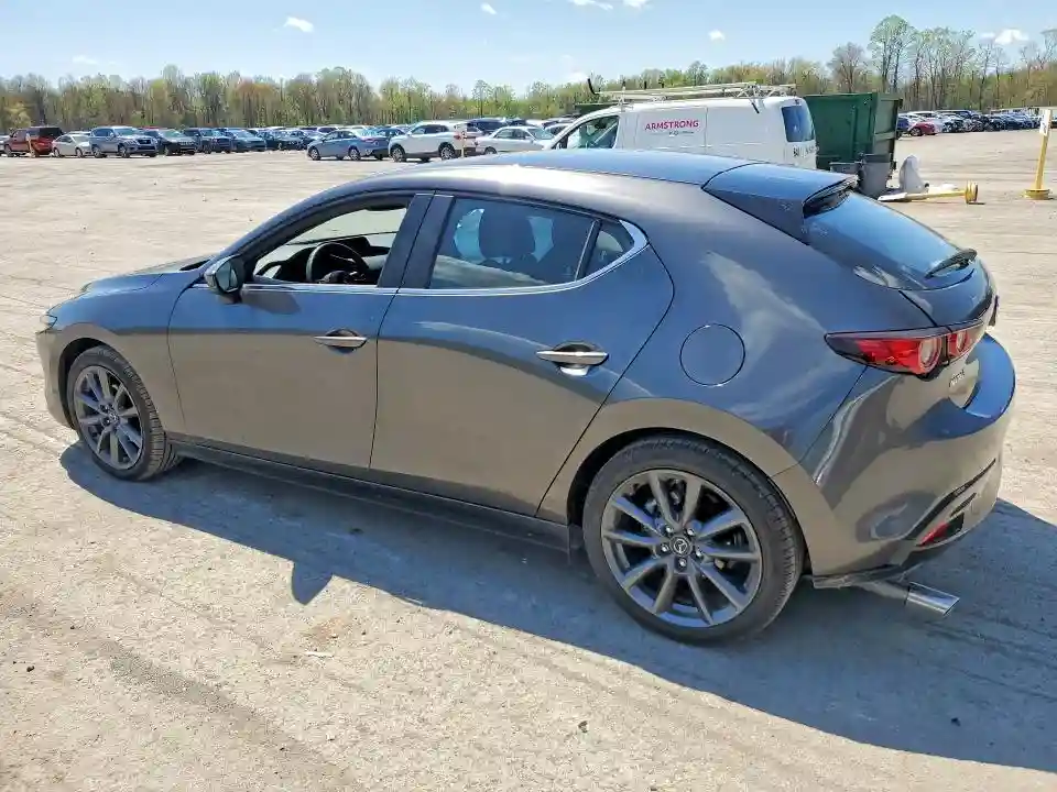 JM1BPALM2S1789323 2025 MAZDA 3-1