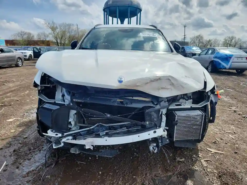 ZN661XUA9NX383534 2022 MASERATI LEVANTE BA-4