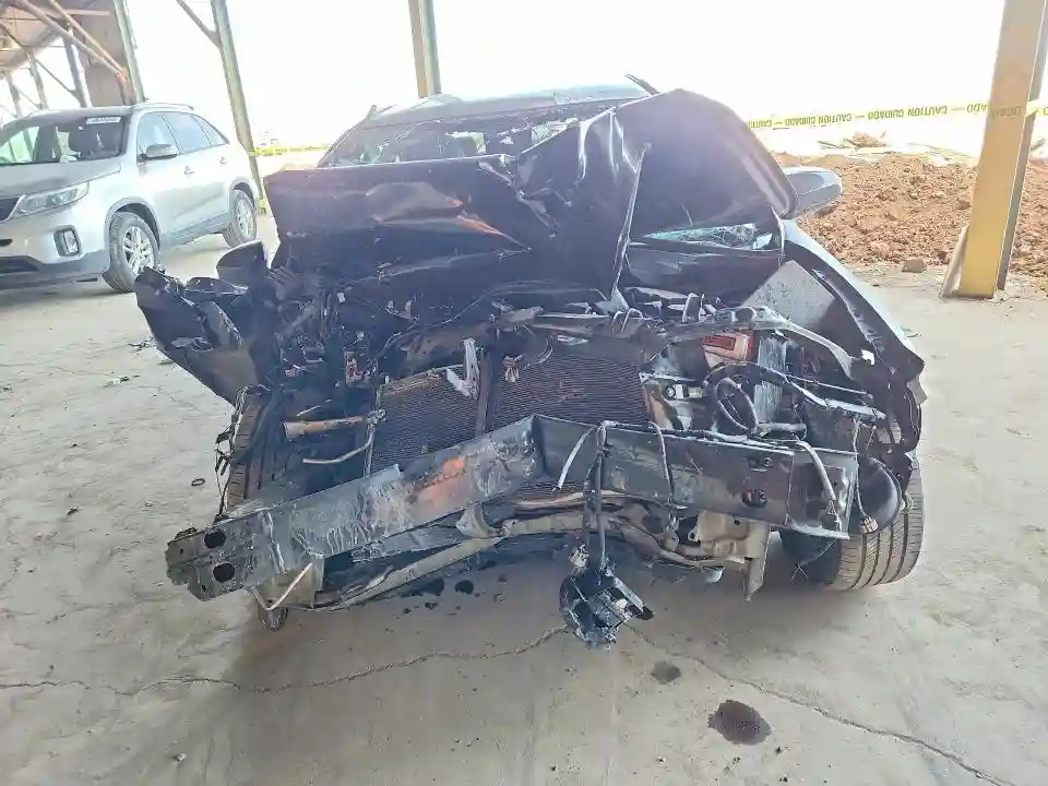 5YFBURHE4KP923074 2019 TOYOTA COROLLA-4