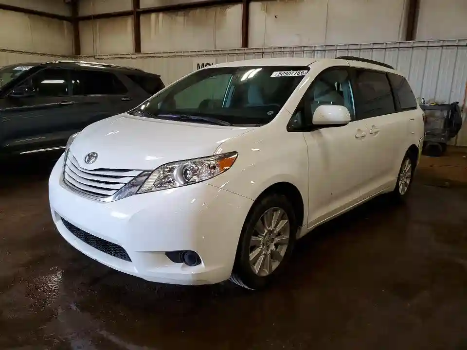 5TDJK3DC0FS115370 2015 TOYOTA SIENNA-0