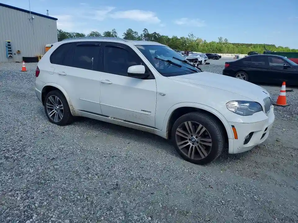 5UXZV8C52DL426919 2013 BMW X5-3