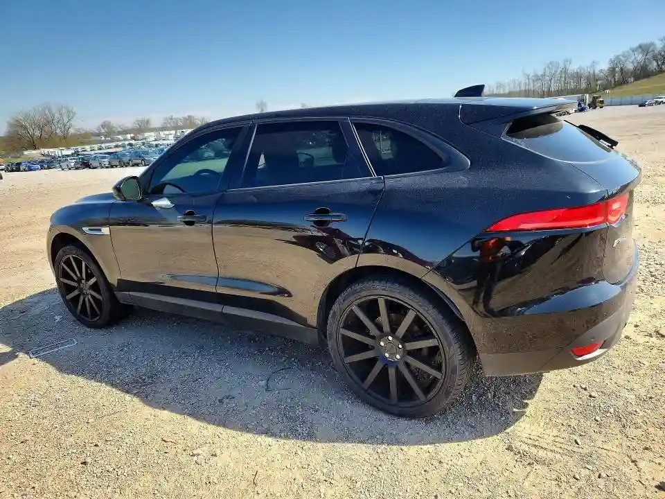 SADCJ2BV0HA047229 2017 JAGUAR F-PACE-1