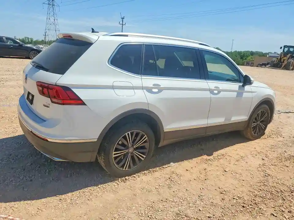 3VV2B7AX3JM004292 2018 VOLKSWAGEN TIGUAN-2