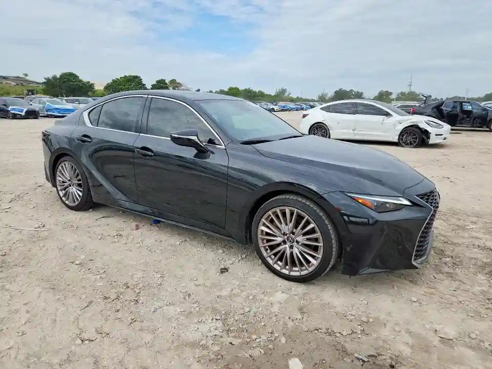 JTHDA1D2XS5133675 2025 LEXUS IS-3