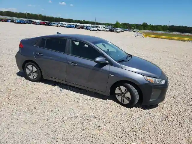 KMHC65LC4JU087423 2018 HYUNDAI IONIQ-3